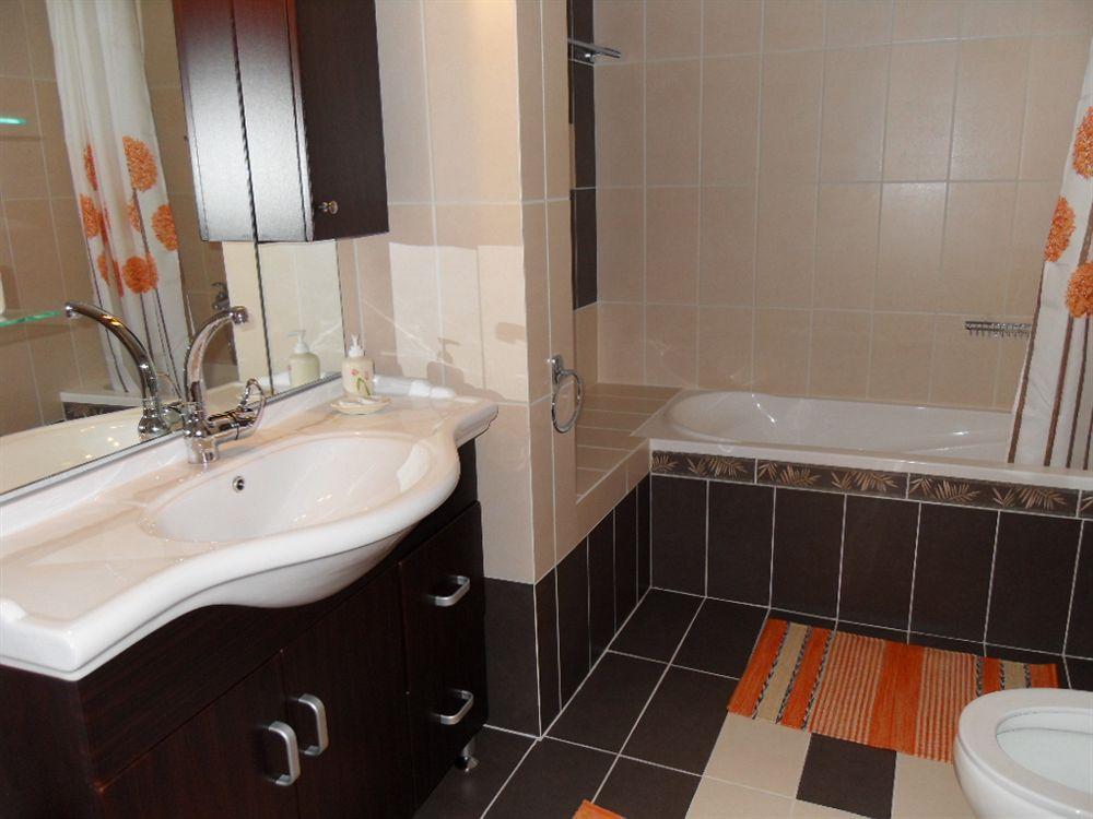 Omorfi Poli 120 Sqm Apartment Нафплион Экстерьер фото